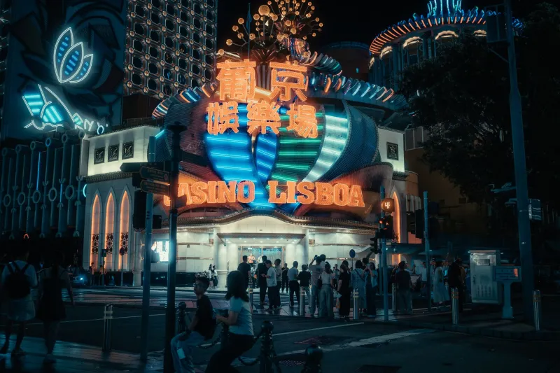 Why Vegas Horror Fans Keep Dropping $100 a Scream (And Loving Every Penny of It)